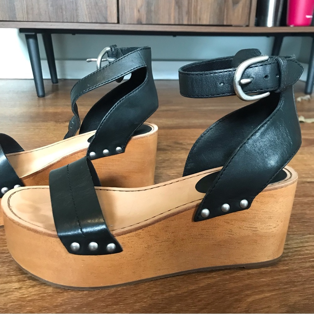 Frye Alva Flatform Sandal